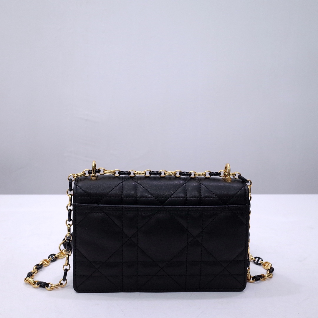 Miss Caro Pouch with Chain Black Macrocannage Lambskin